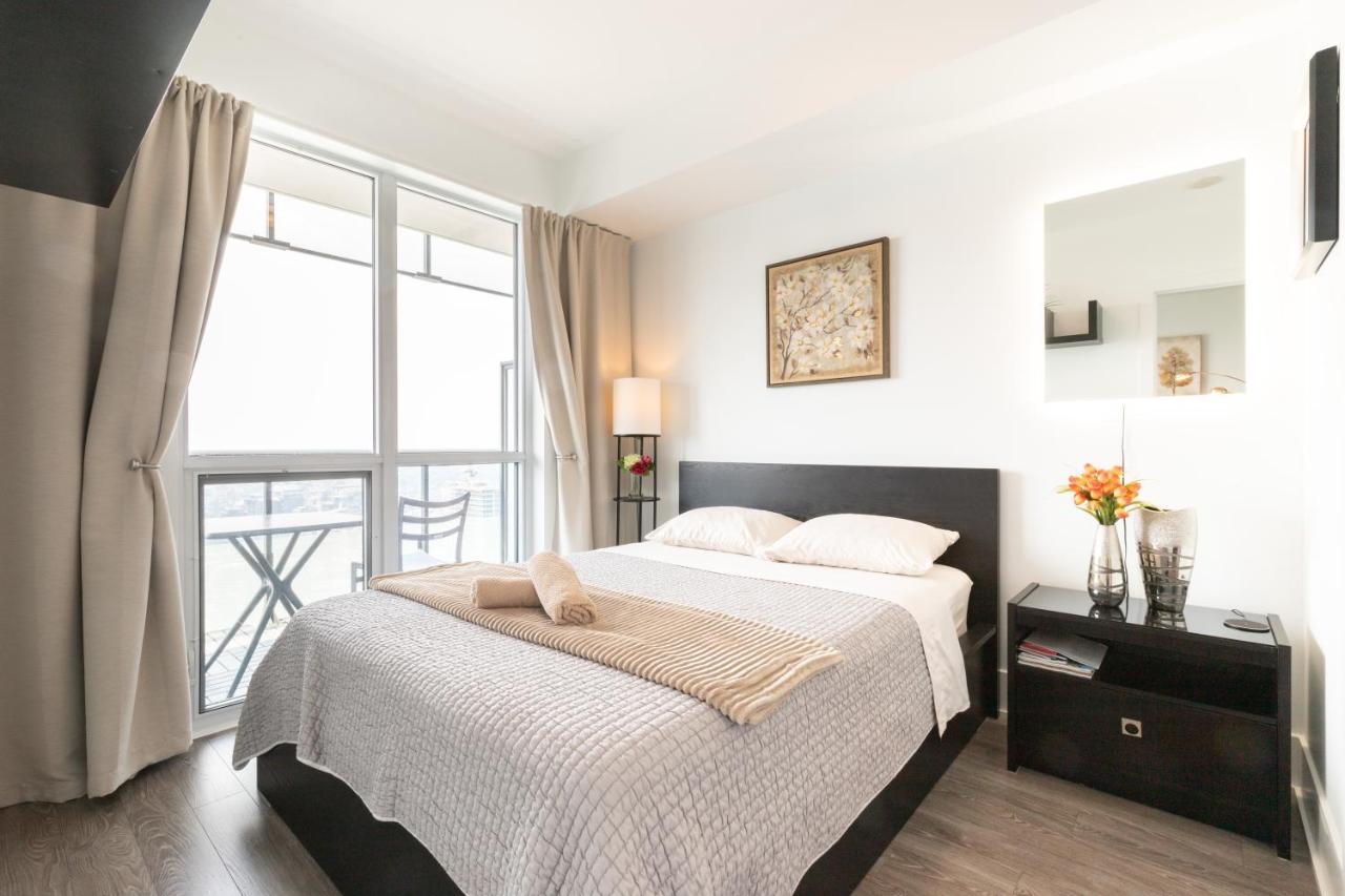 Bright Condo In The Heart Of Toronto Extérieur photo