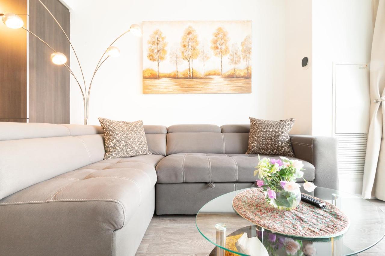 Bright Condo In The Heart Of Toronto Extérieur photo