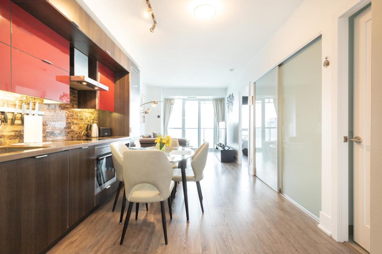 Bright Condo In The Heart Of Toronto Extérieur photo