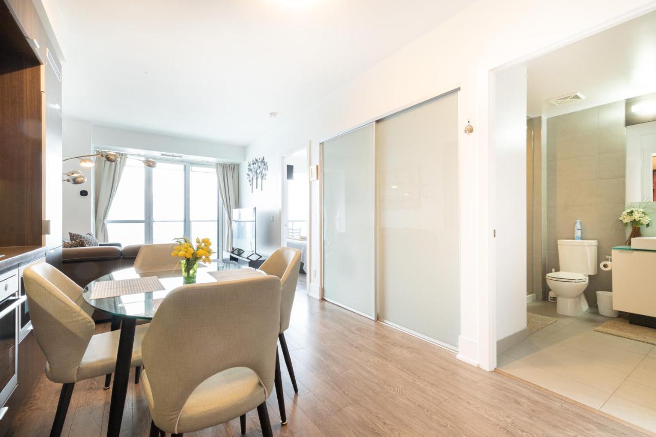 Bright Condo In The Heart Of Toronto Extérieur photo