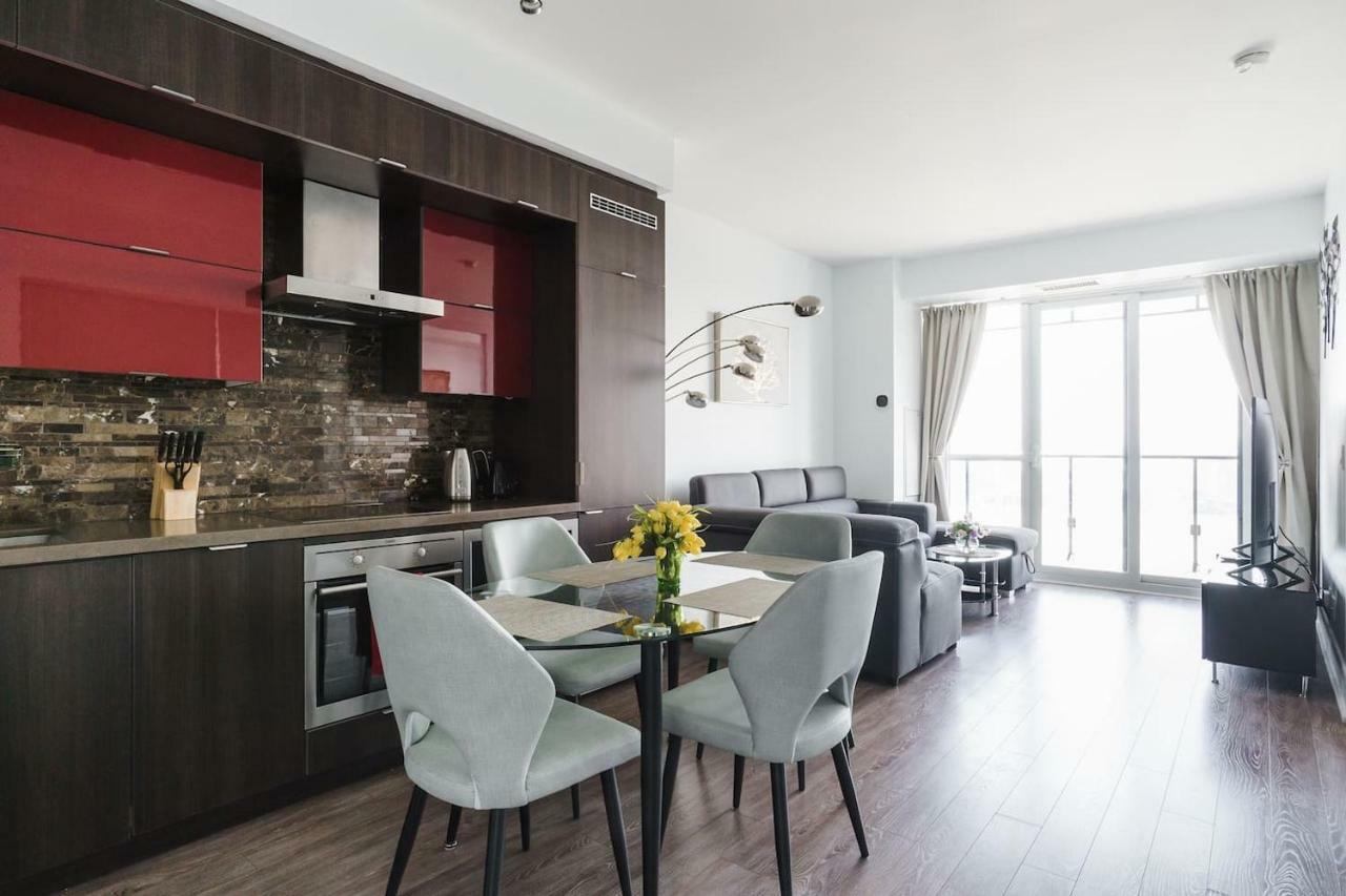 Bright Condo In The Heart Of Toronto Extérieur photo