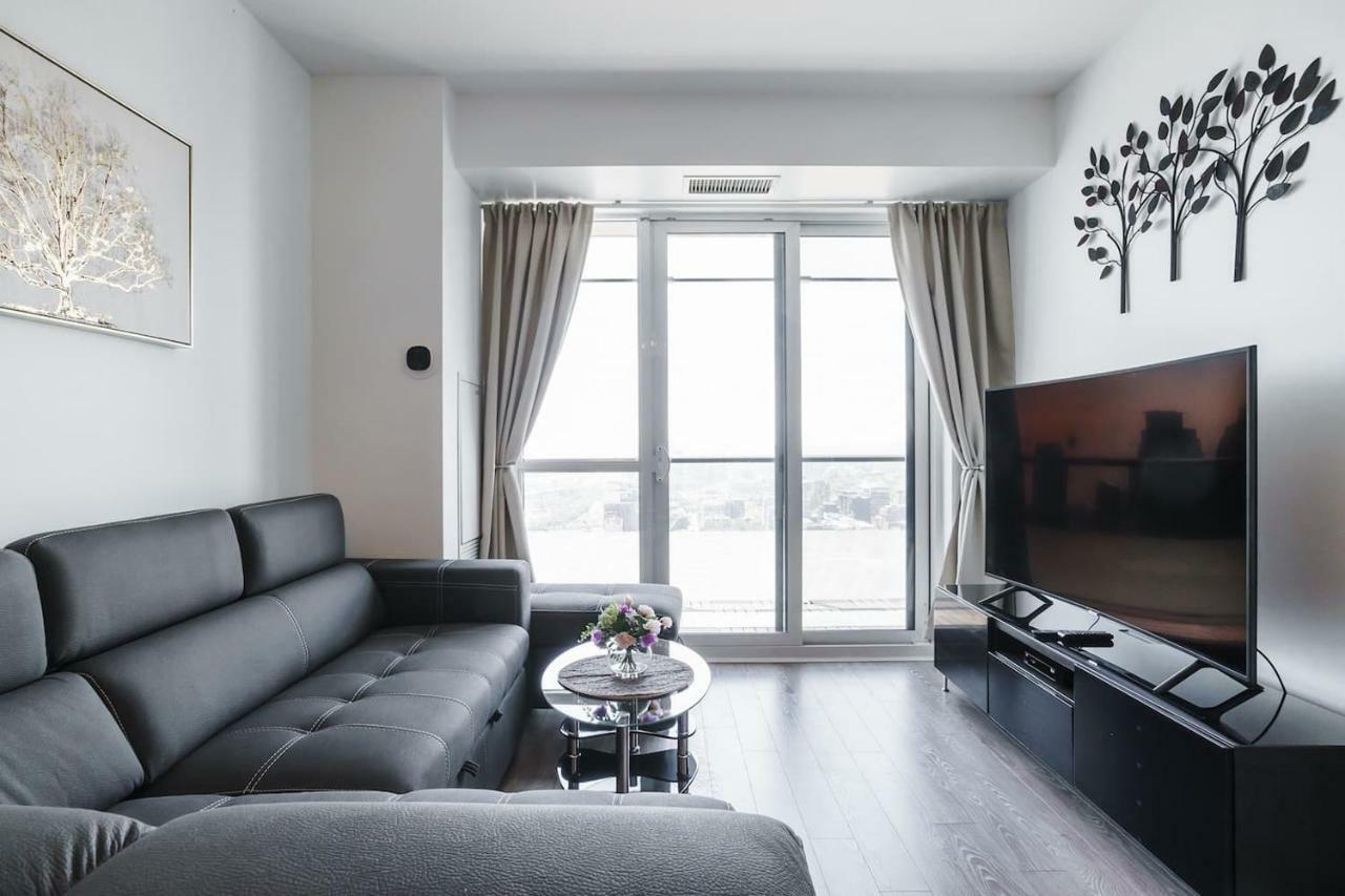 Bright Condo In The Heart Of Toronto Extérieur photo