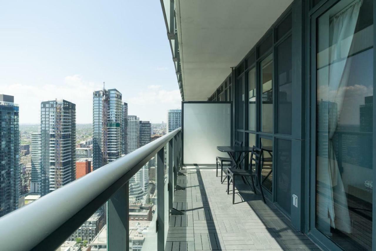 Bright Condo In The Heart Of Toronto Extérieur photo
