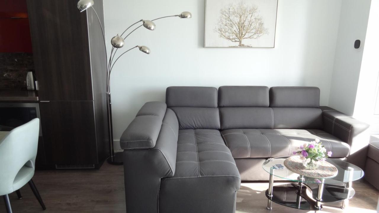 Bright Condo In The Heart Of Toronto Extérieur photo