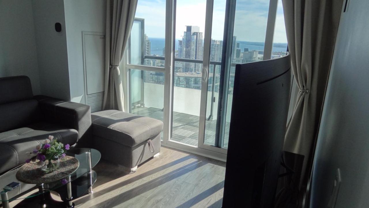 Bright Condo In The Heart Of Toronto Extérieur photo